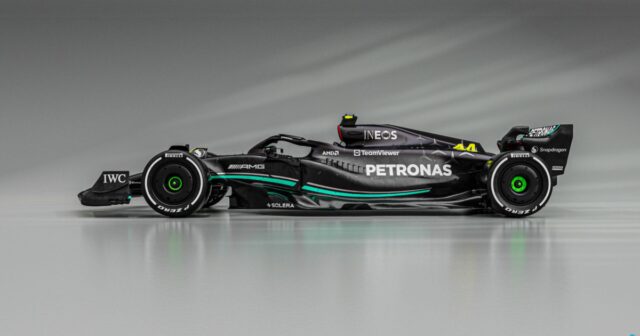 Mercedes W14 təqdim edilib Mercedes W14 təqdim edilib