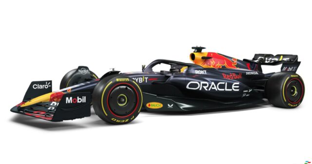 Red Bull RB19 trasa çıxarılıb Red Bull RB19 trasa çıxarılıb