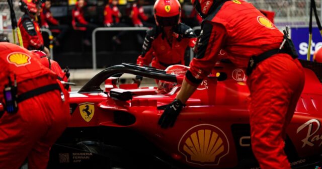 T.Qlok Ferrari-ni tənqid edib T.Qlok Ferrari-ni tənqid edib