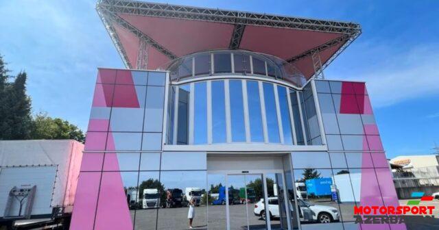 Force İndia-nın motorhomu yeni müştərisini gözləyir Force İndia-nın motorhomu yeni müştərisini gözləyir