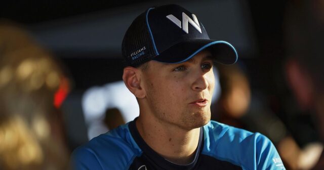 D.Robson: Sarcent sakit olmalıdır D.Robson: Sarcent sakit olmalıdır