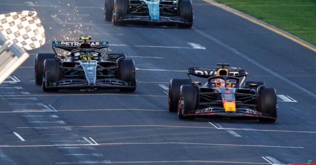 L.Həmilton: Red Bull-a çatmaq çox vaxt ala bilər L.Həmilton: Red Bull-a çatmaq çox vaxt ala bilər