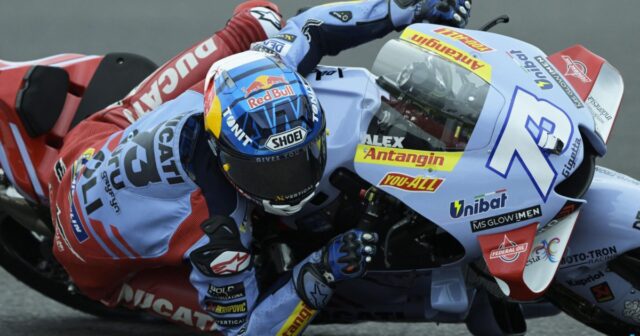 A.Markes: İnsanların düşüncələri vacib deyil A.Markes: İnsanların düşüncələri vacib deyil