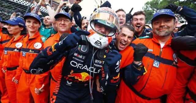 Monako yarışına yağış da maraq qata bilmədi Monako yarışına yağış da maraq qata bilmədi