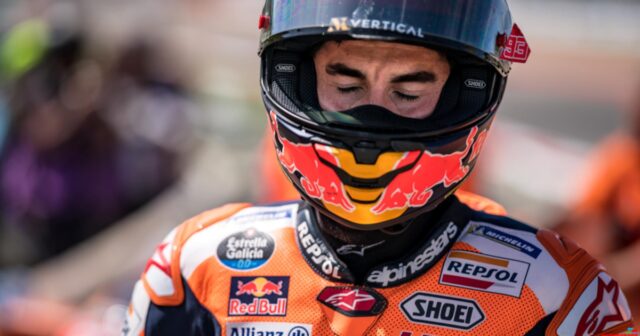 Rəsmən: Markes Fransada qayıdır Rəsmən: Markes Fransada qayıdır