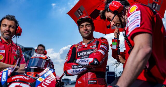 D.Petruççi təşəkkür edib D.Petruççi təşəkkür edib