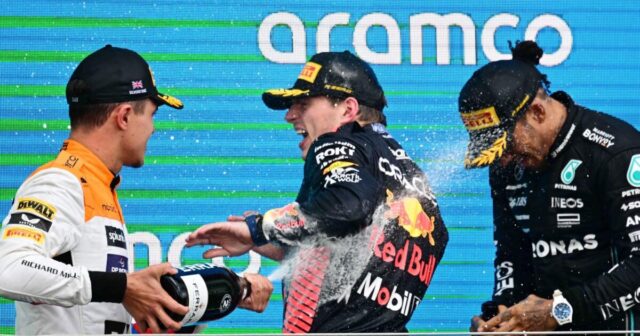 L.Həmilton: McLaren-ə görə sevinirəm L.Həmilton: McLaren-ə görə sevinirəm