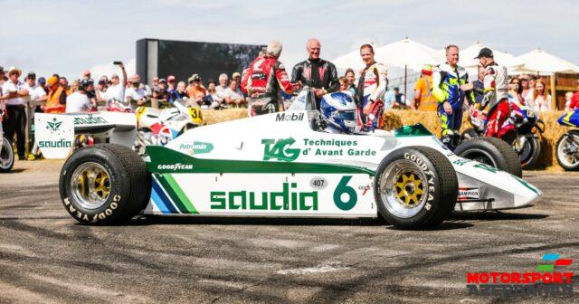 Ceyms Vovlz sürücülük etməsini xatırlayıb Ceyms Vovlz sürücülük etməsini xatırlayıb