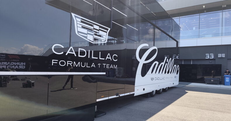 Cadillac-da komandanın satılması ilə bağlı şayiələri təkzib ediblər
